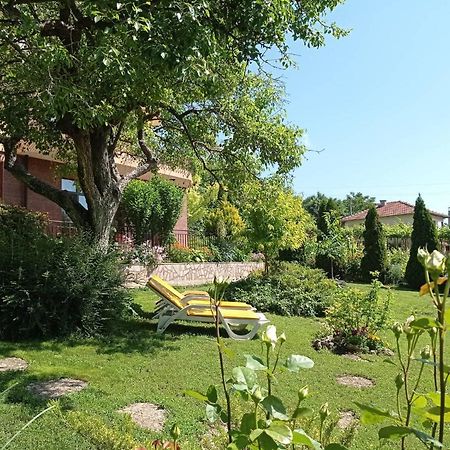 Villa Prolet General-Kantardzhievo Екстер'єр фото