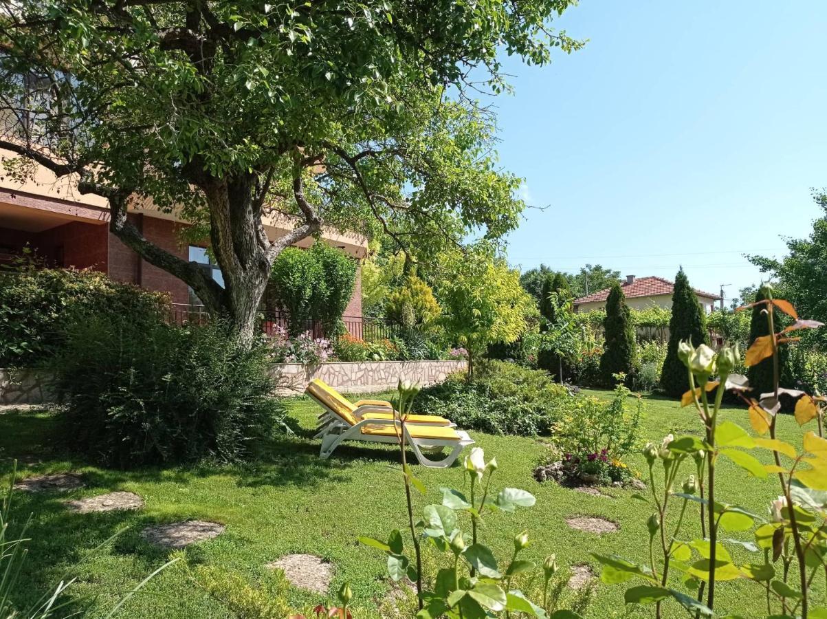 Villa Prolet General-Kantardzhievo Екстер'єр фото