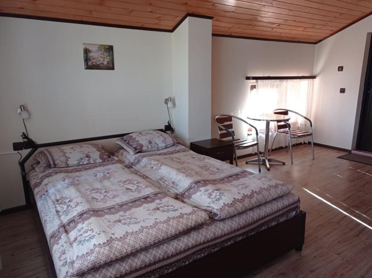 Villa Prolet General-Kantardzhievo Екстер'єр фото